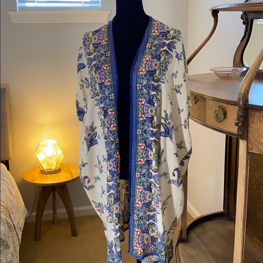 Gorgeous “Kimono” Style Top